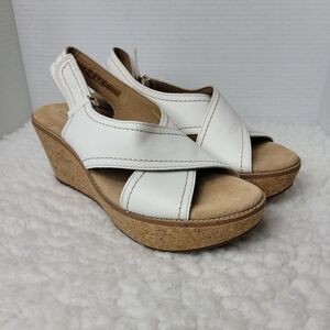 Clarks Women Aisley Tulip Sandal Size 9.5 Cork Wedge Platform  White Leather